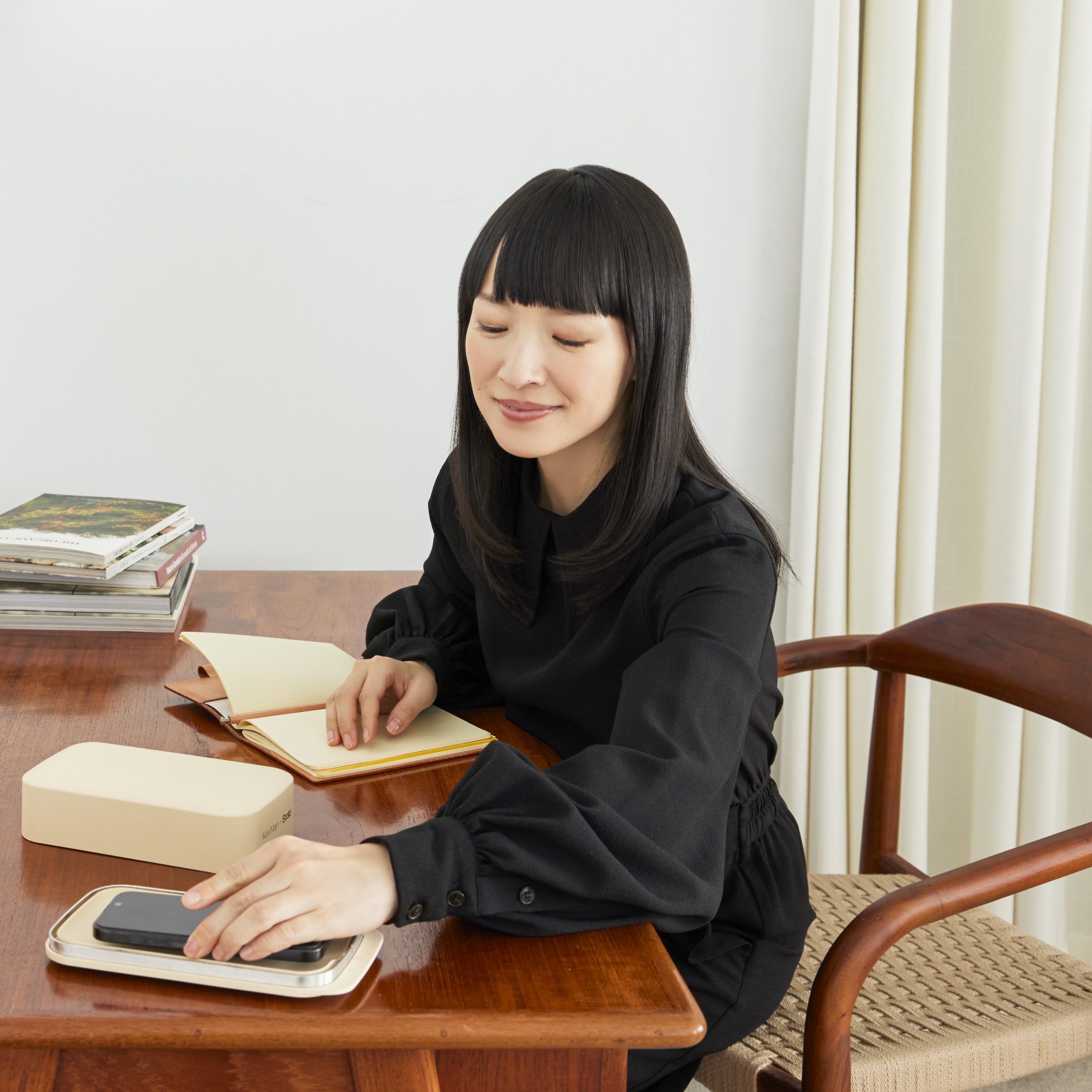 Stolp x KonMari Faraday Phone Box
