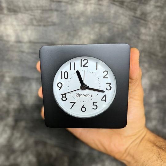 Silent Analog Alarm Clock Black - NEW